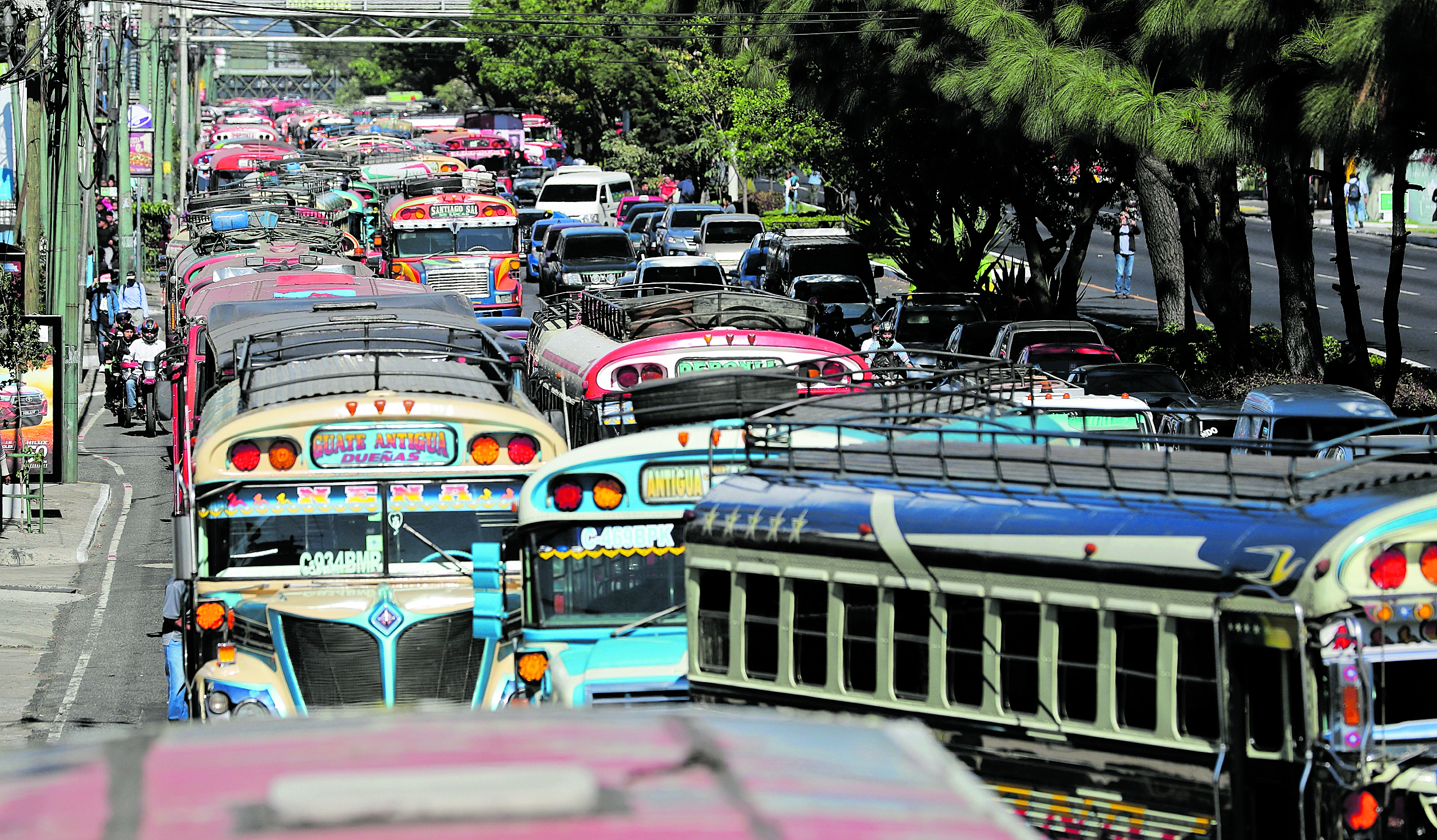El viceministro de Comunicaciones Mariano Díaz confirmó que no hay posibilidades que se autorice un incremento a la tarifa de transporte de pasajeros ante solicitud de empresarios del sector. (Foto Prensa Libre: Hemeroteca) 