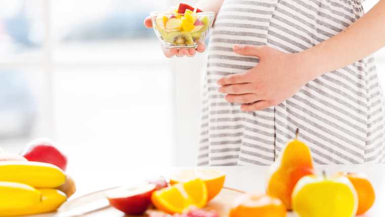En el embarazo, la alimentación es fundamental para el desarrollo del bebé. (Foto Prensa Libre: Servicios).
