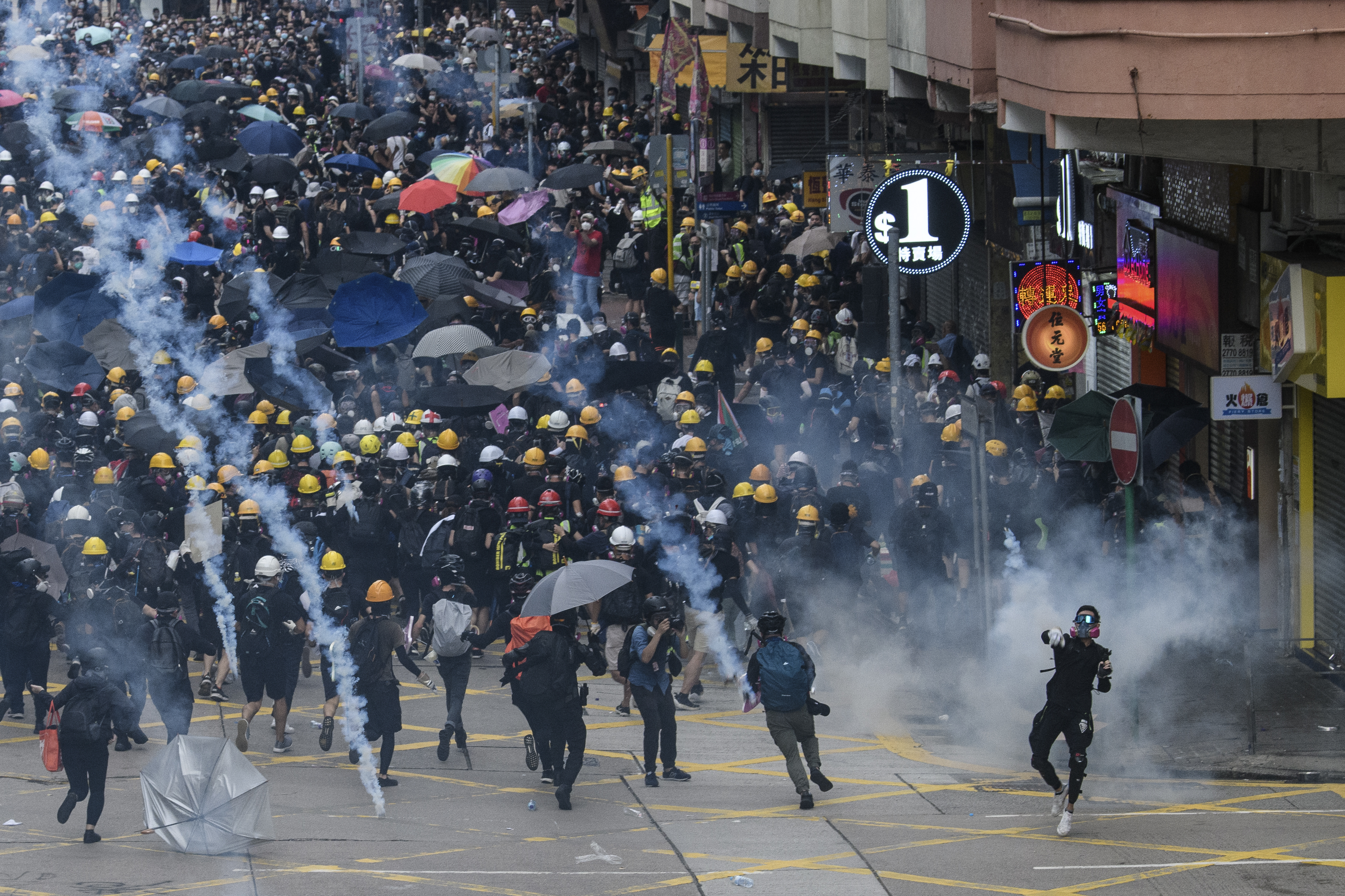 Las protestas en Hong Kong llevan más de dos meses. (Foto Prensa Libre: AFP)