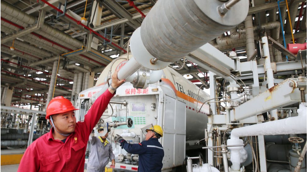Los técnicos de la estatal china CNPC juegan un papel clave en la industria petrolera de Venezuela. (Foto Prensa Libre: Getty Images)