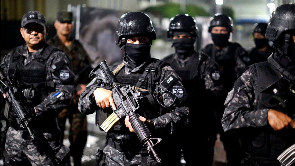 Ejecuciones extrajudiciales en El Salvador: el informe en que el Estado reconoce por primera vez esta práctica por parte de la policía