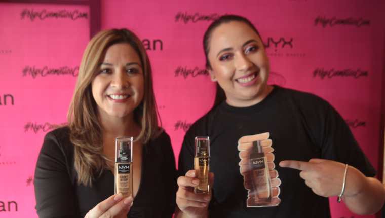 Representantes de la marca NYX Professional Makeup, en la presentación de la nuevas bases de maquillaje,. Foto Norvin Mendoza