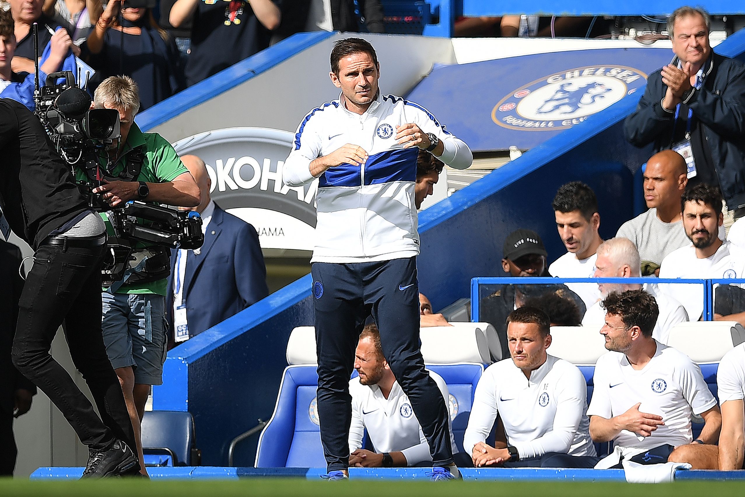 El entrenador Frank Lampard debutó de local con el Chelsea pero su equipo no pudo celebrar. (Foto Prensa Libre: AFP)