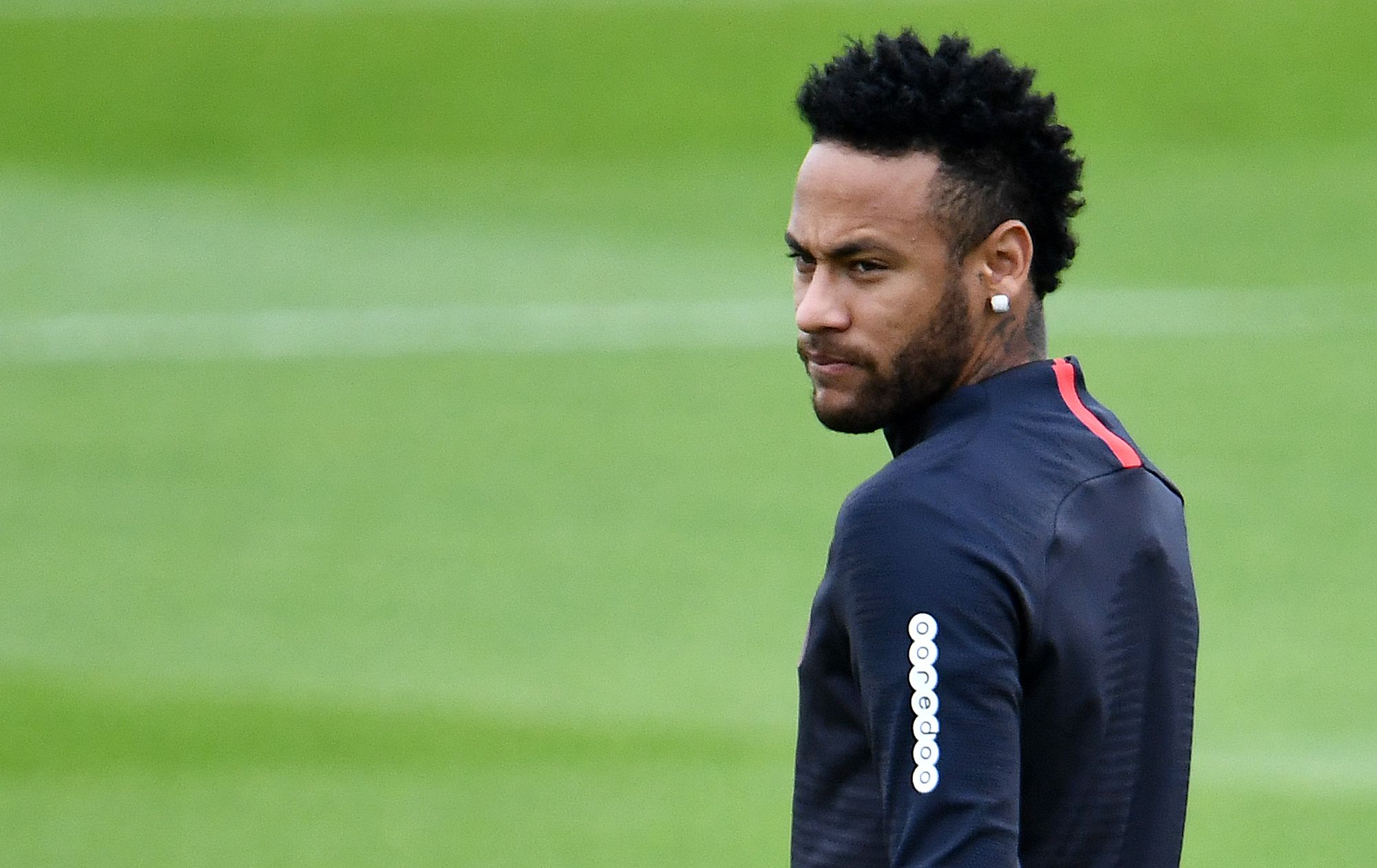 Neymar seguiría jugando en el PSG, informa la prensa francesa. (Foto Prensa Libre: AFP)