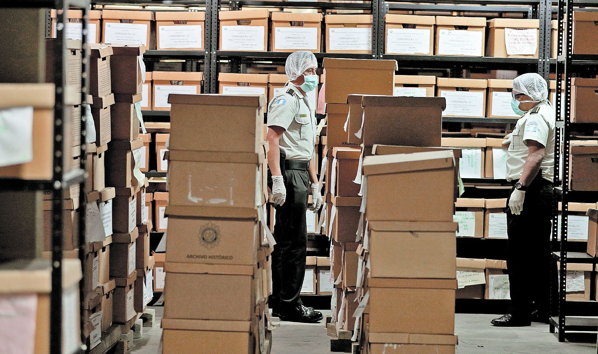 57 millones de documentos son resguardados en el Archivo Histórico de la Policía Nacional ubicado en la zona 6 de la ciudad. (Foto Prensa Libre: Hemeroteca PL)
