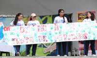 En la concha acústica del Parque Centenario se llevo acabo la conmemoración del Día Mundial contra la Trata de Personas, donde participaron varias organizaciones y establecimientos educativos. (Foto Prensa Libre: Erick Ávila)