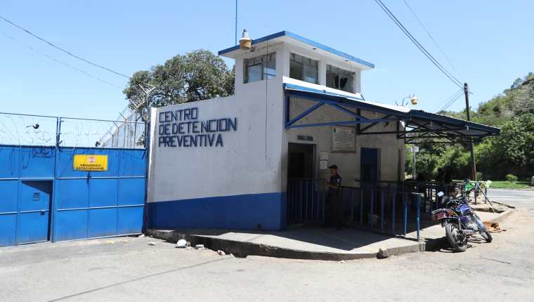 El control telemático que serviría para reducir el hacinamiento en las cárceles del país aún siguen sin implementarse. (Foto Prensa Libre: Hemeroteca PL)