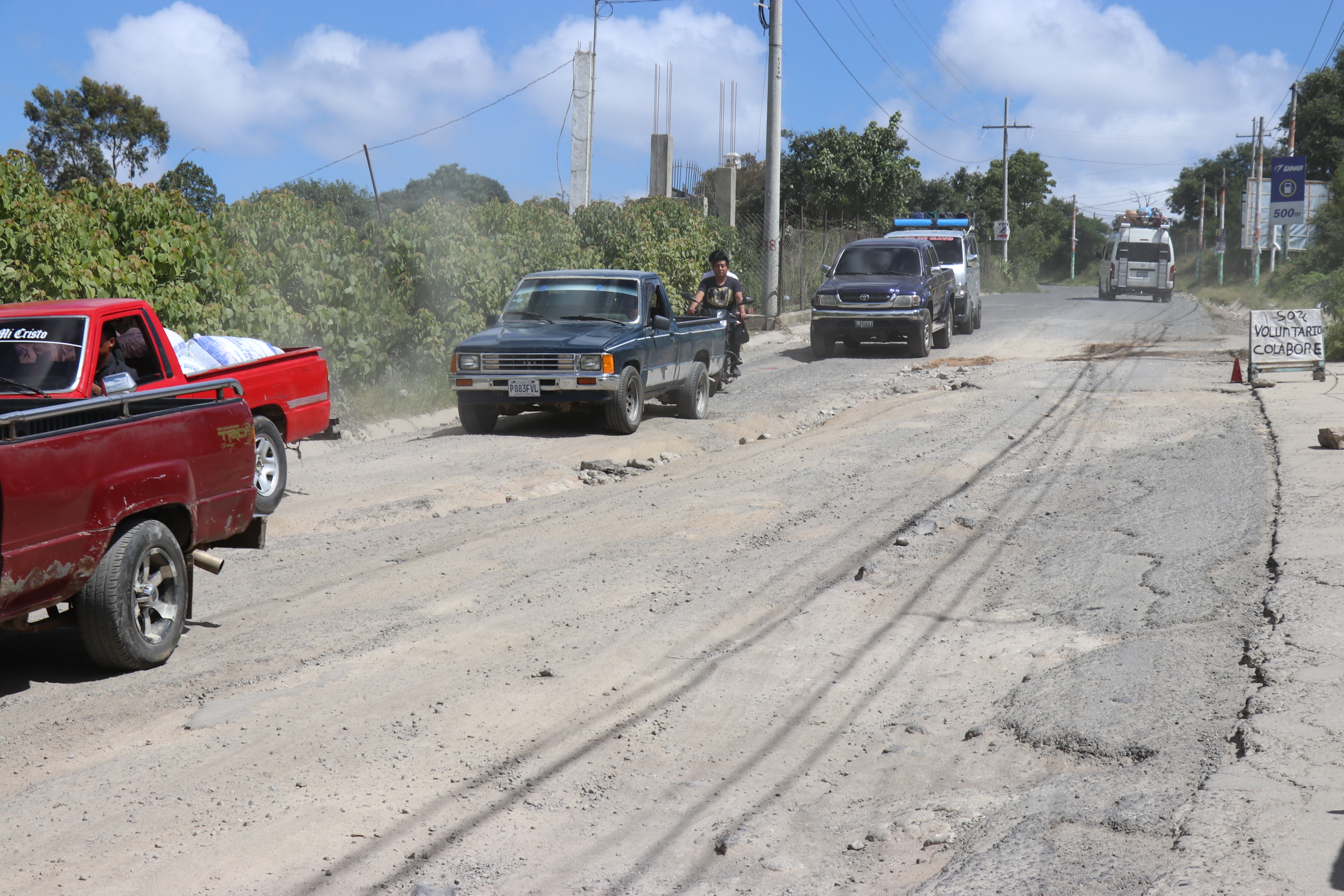 La carretera a San Pedro Jocopilas, Quiché, está en malas condiciones (Foto Prensa Libre: Héctor Cordero)