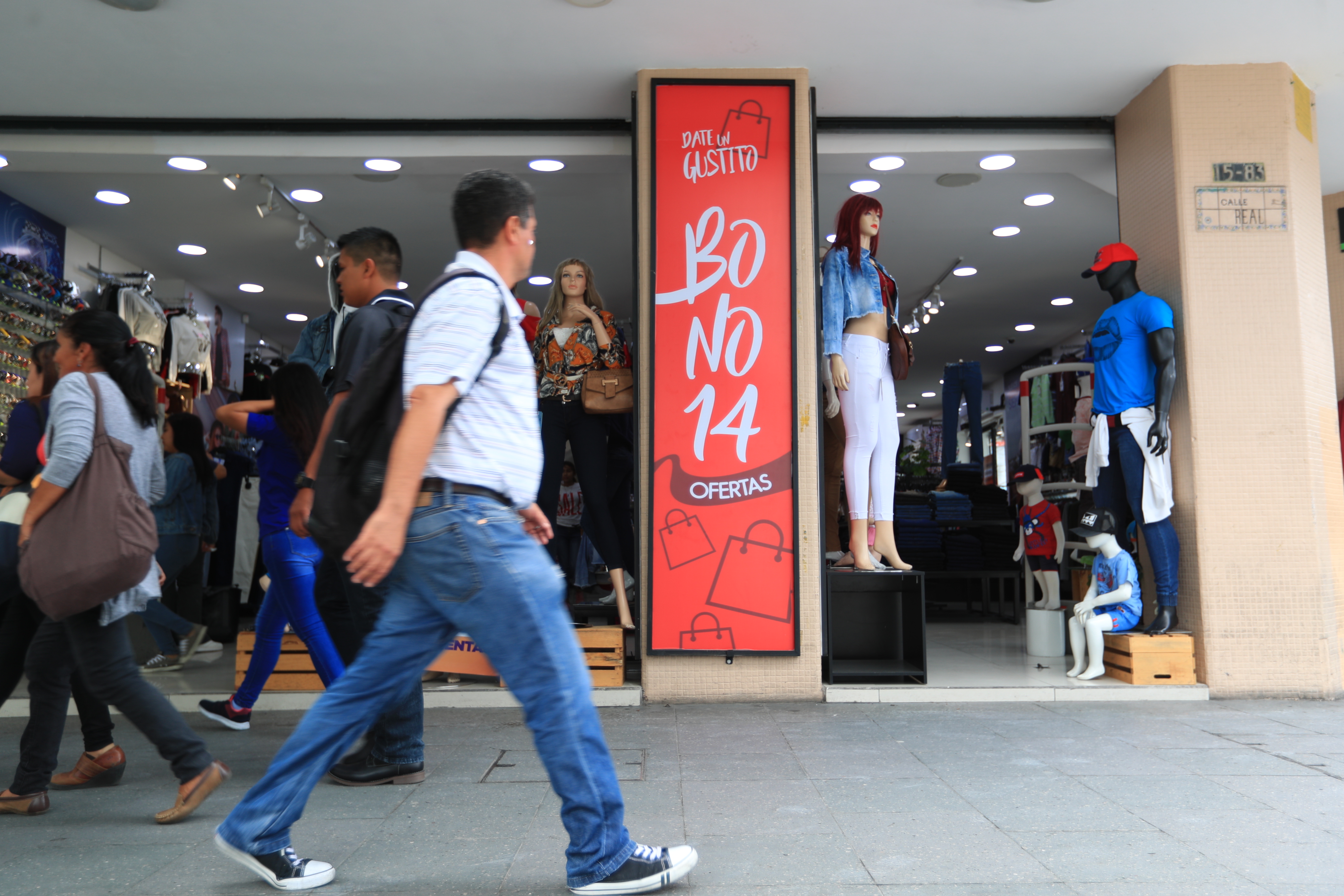 Guatemala es uno de los países que no cuenta con una ley de Competencia en Latinoamérica y tiene un impacto a los consumidores, según expositores durante el Foro Centroamericano de Competencia. (Foto Prensa Libre: Carlos Hernández)