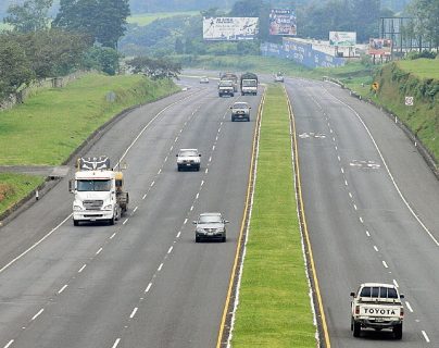 El principal tema de las nuevas autoridades electas es la mejora en la infraestructura vial para el traslado de mercancías y personas, así como su recuperación. (Foto Prensa Libre: Hemeroteca)  