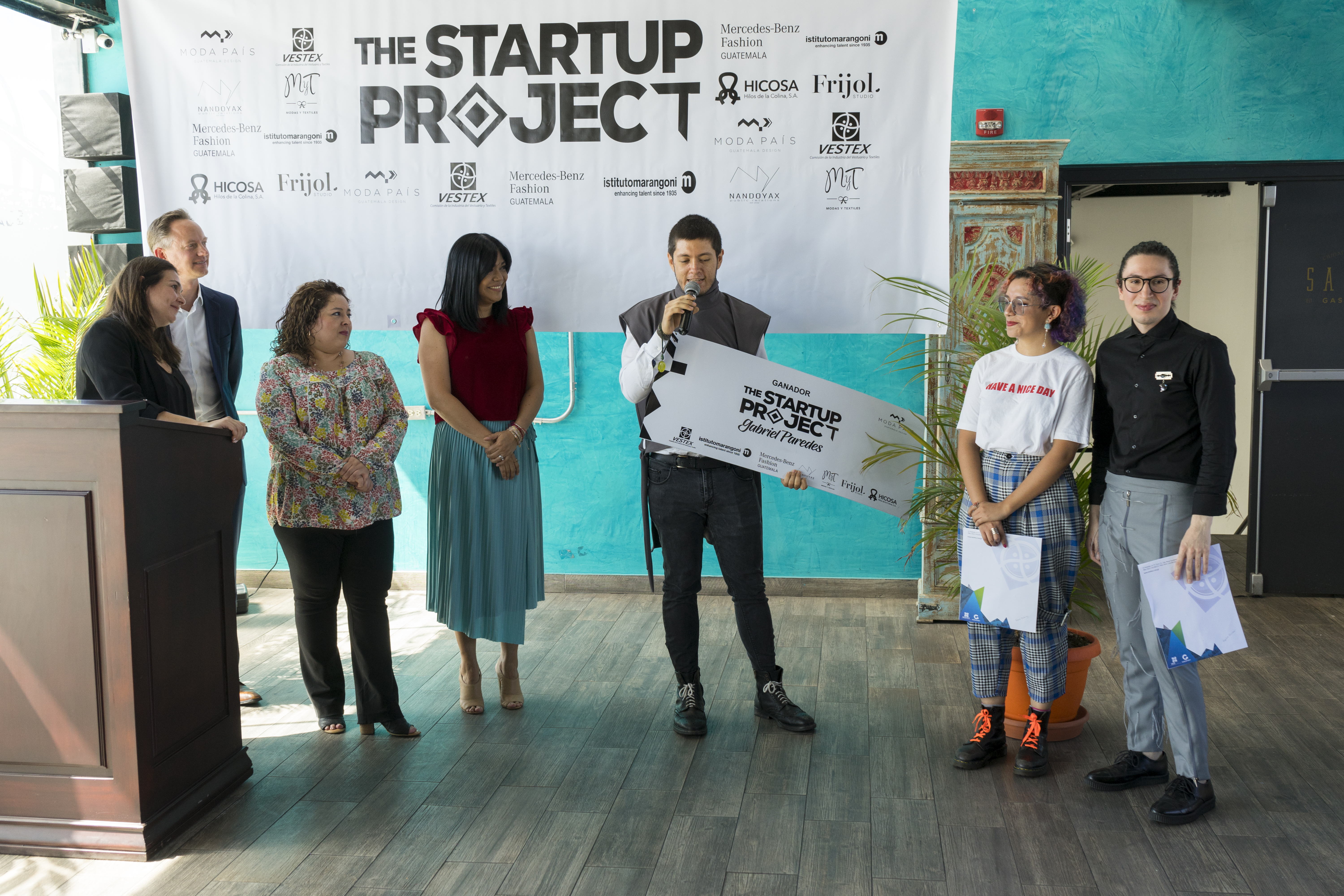 Gabriel Paredes con su marca HRSTK fue el ganador del Startup Project que organiza Moda País. (Foto Prensa Libre: Cortesía)