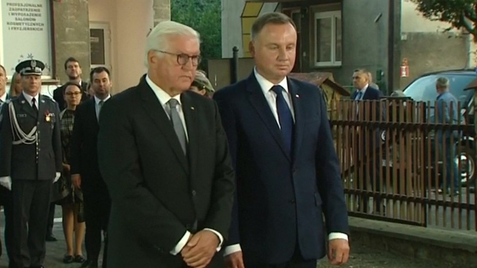 El presidente alemán Frank-Walter Steinmeier (a la izquierda) pidió perdón a Polonia por la Segunda Guerra Mundial.
