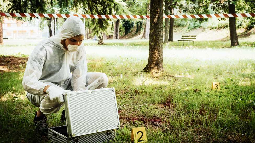 Las observaciones del movimiento de cadáveres son importantes para que la policía y los patólogos interpreten correctamente el escenario de un crimen. (Foto Prensa Libre: Getty Images)