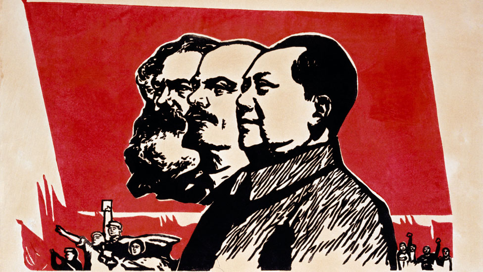 El 1 de octubre de 1949, Mao Zedong instauró la República Popular de China (RPC), sobre la base de las teorías de Marx y Lenin.