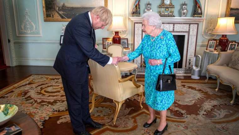Boris Johnson solicitó a la reina cerrar el Parlamento entre el 10 de septiembre y el 14 de octubre.