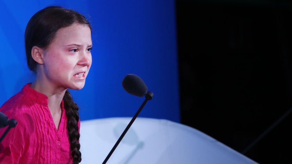 Me han robado mis sueños y mi infancia con sus palabras vacías, dijo la joven activista en la apertura de la cumbre del clima en las Naciones Unidas que se está realizando esta semana en Nueva York. Foto:Getty Images