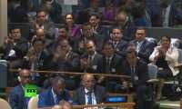 Funcionarios guatemaltecos aplauden a Jimmy Morales durante el discurso ante la 74 Asamblea de la ONU. (Foto Prensa Libre: Hemeroteca PL)