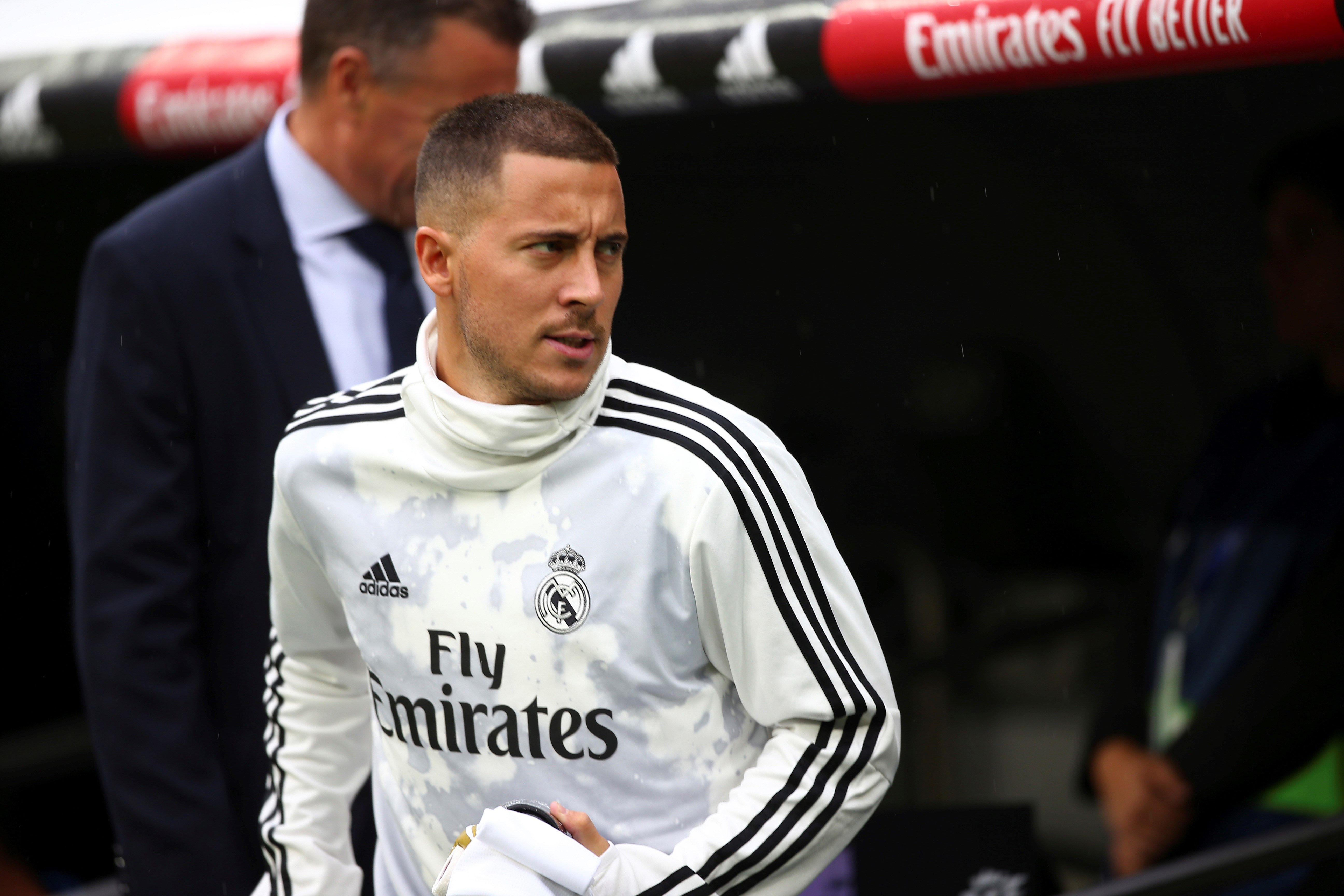 El delantero belga del Real Madrid Eden Hazard tiene una tarea pendiente con el equipo y el derbi de Madrid será determinante. (Foto Prensa Libre: EFE)