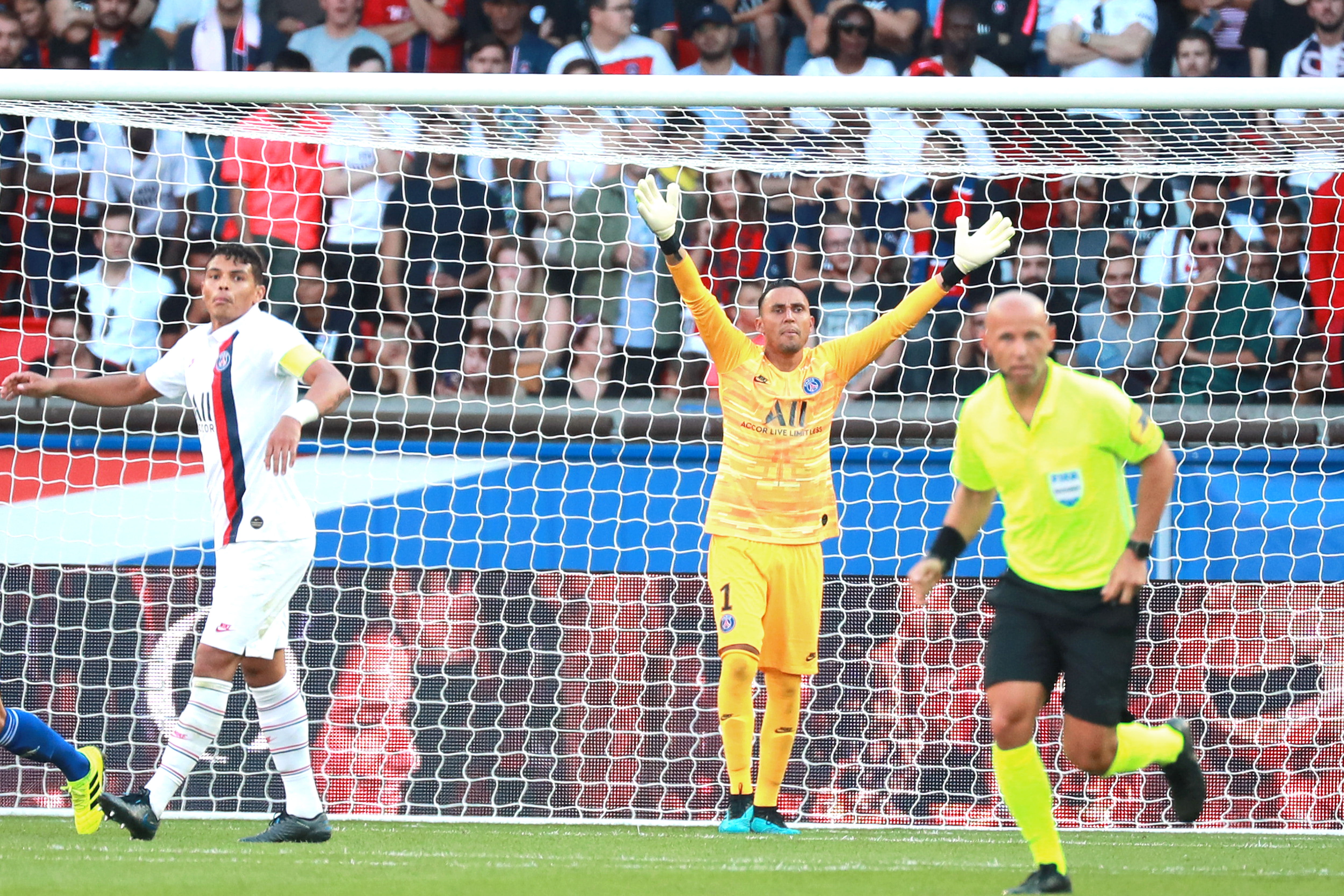 Keylor Navas, durante su primer partido con el PSG. (Foto Prensa Libre: EFE)