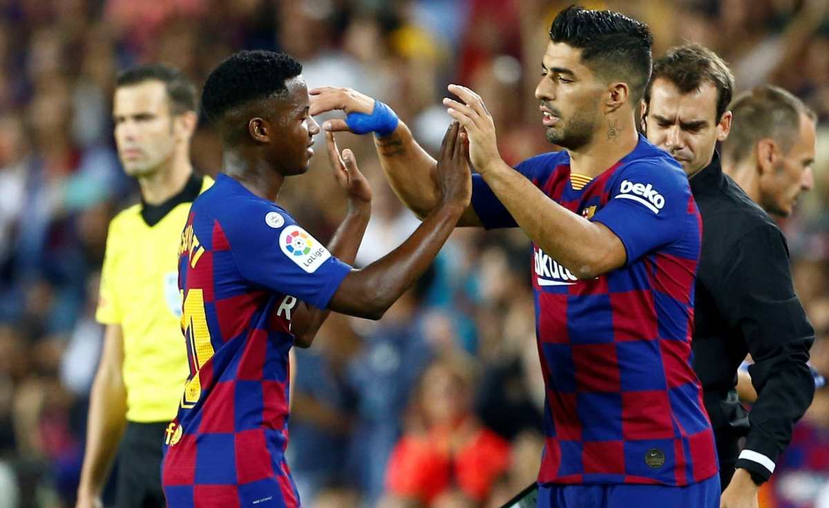 Luis Suárez y Ansu Fati impulsan al Barcelona ante el Valencia