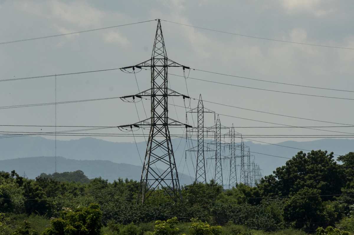 31 municipios de 6 departamentos quedarán sin servicio eléctrico algunos días por servicios de mantenimiento que realizará el Inde