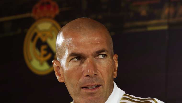  El entrenador francés del Real Madrid, Zinedine Zidane, critica el calendario de competencias. (Foto Prensa Libre: EFE)