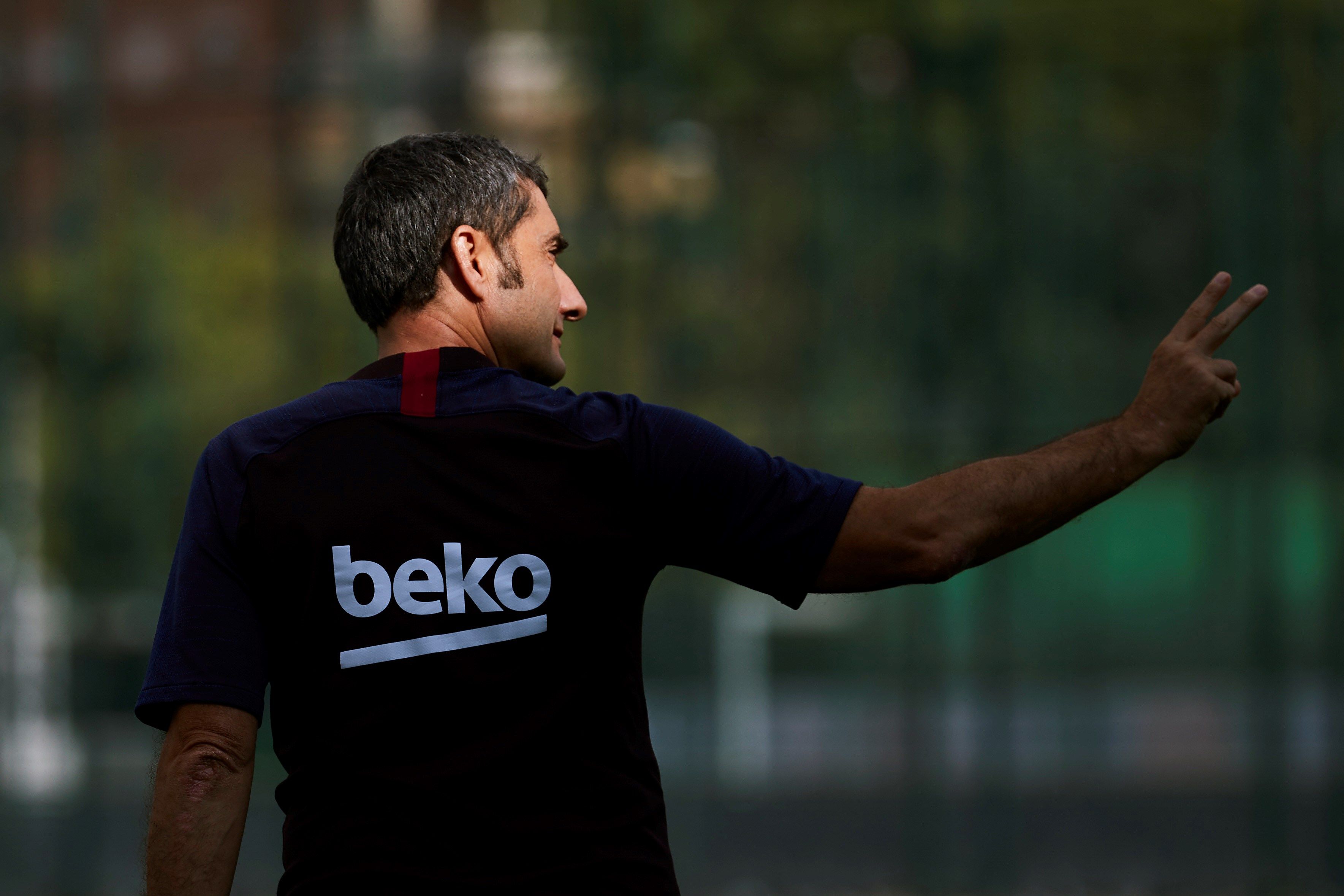 El entrenador del FC Barcelona, Ernesto Valverde, dice que no sabe cuándo volverá Lionel Messi. (Foto Prensa Libre: EFE)