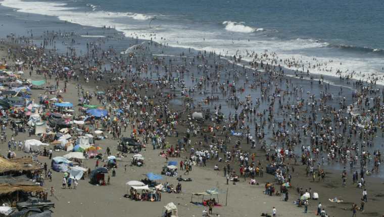 Las playas del Pacífico son de los destinos favoritos del turismo interno. Sin embargo, el descanso del 15 de septiembre no se alargará.