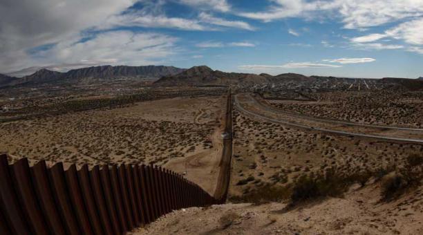 Los migrantes cruzan cada vez más lugares peligrosos  para llegar a EE. UU. (Foto: EFE)