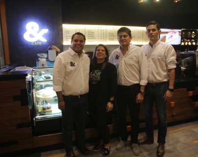 &Café festeja 15 años en el mercado guatemalteco