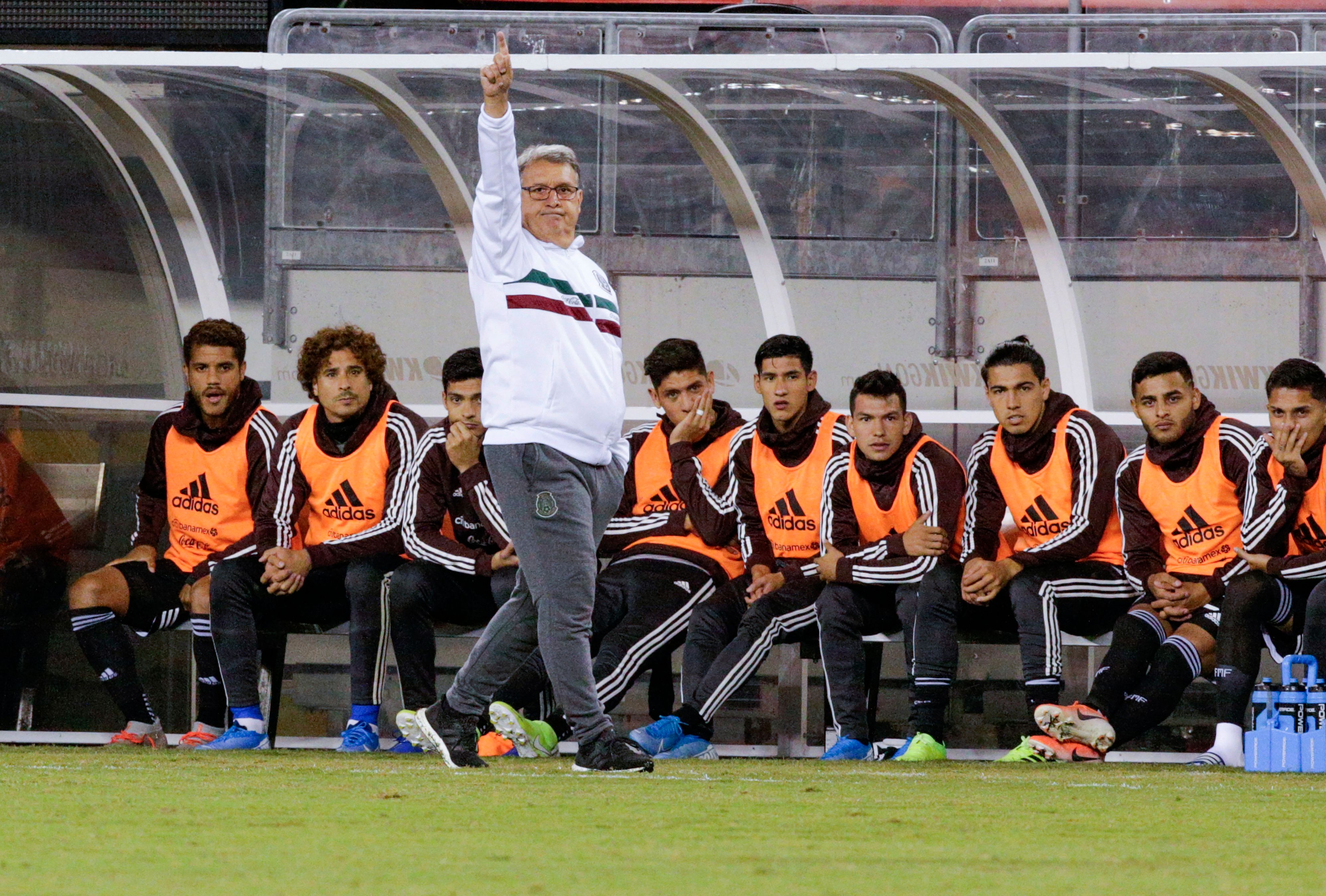 El Tata Martino ha tenido un buen despunte con la tricolor. (Foto Prensa Libre: AFP)
