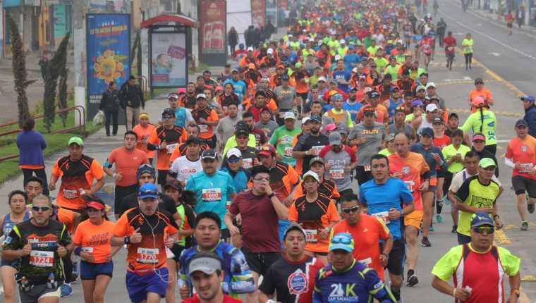 El medio maratón internacional de Xela es el evento deportivo con mayor participación en la ciudad. (Foto Prensa Libre: Raúl Juárez)
