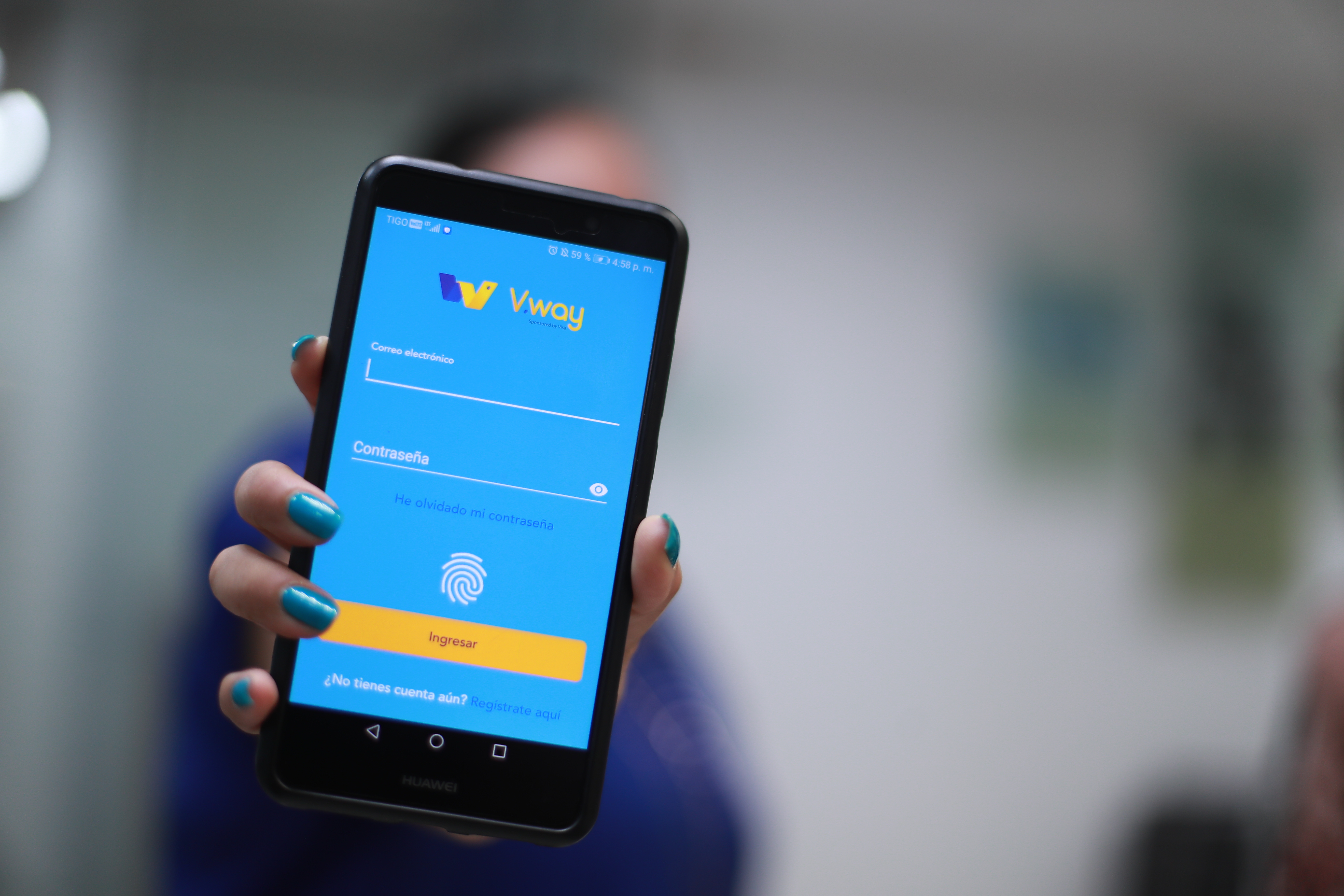 V.way es una plataforma digital que permite vincular tarjetas Visa por medio de una sola aplicación, facilitando transferencias entre tarjetas de crédito y débito Visa. (Foto Prensa Libre: Juan Diego González)