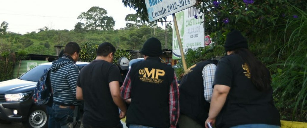 Los allanamientos se desarrollan en Quetzaltenango y Guatemala. (Foto Prensa Libre: MP)