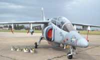 El avión IA-63 Pampa III es el modelo que el Ministerio de la Defensa Nacional intenta comprar a la industria militar de Argentina. (Foto Prensa Libre: Zona Militar).