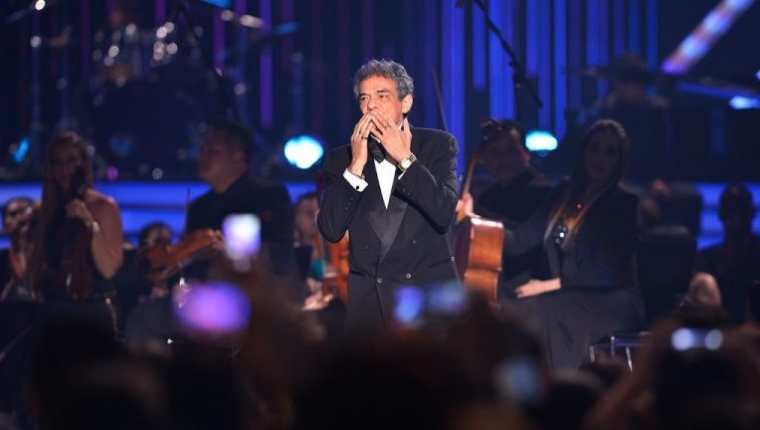 José José durante su presentación en los Premios Billboard, en Los Ángeles, octubre de 2012. (Foto: Kevin Winter/Getty Images) 