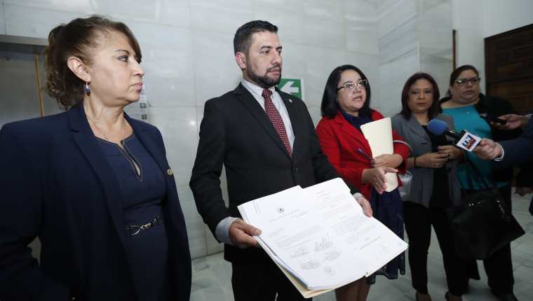 El Consejo de la Carrera Judicial entregó el proyecto de reglamento para la evaluación de jueces y magistrados a la Corte Suprema de Justicia, el 19 de septiembre de 2019. (Foto Prensa Libre: Hemeroteca).