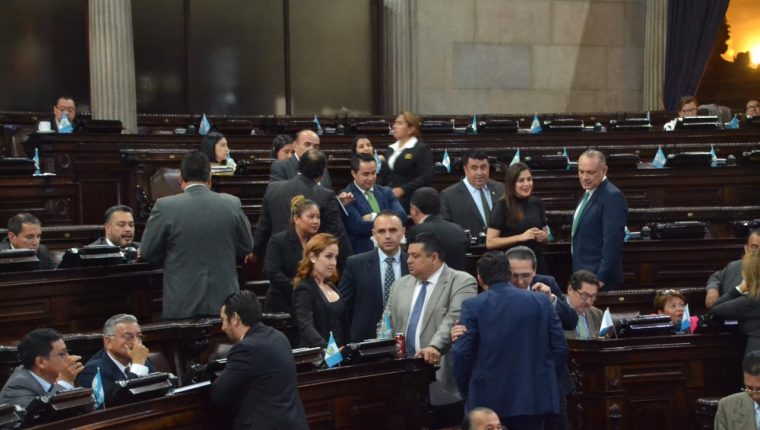 Diputados en sesión plenaria. (Foto Prensa Libre: Hemeroteca PL)