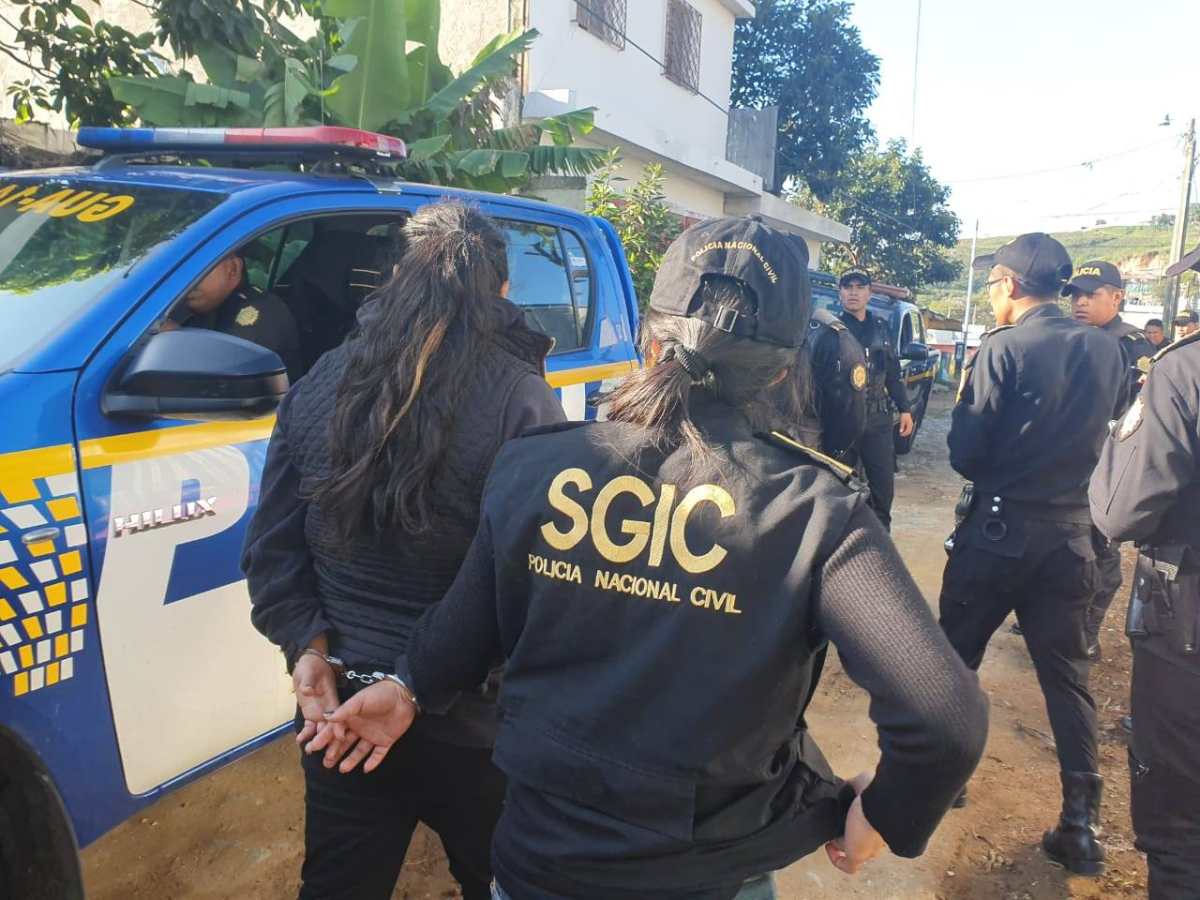 El Ministerio Público y la Policía Nacional Civil capturan en Colomba, Quetzaltenango a pandilleros de la Mara Salvatrucha. (Foto Prensa Libre: Cortesía) 