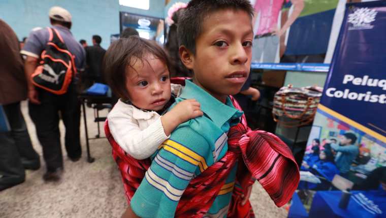 Este año la Secretaría de Seguridad Alimentaria y Nutricional reporta en Totonicapán 139 casos de desnutrición aguda. (Foto Prensa Libre: Mynor Toc) 