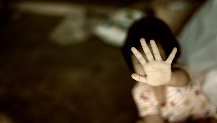 A sus diez años, 16 niñas han sido condenadas a la maternidad