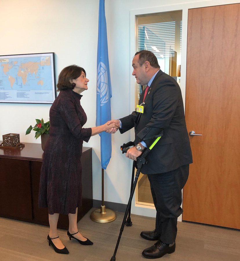 El presidente electo Alejandro Giammattei se reunió el 25 de septiembre con la subsecretaria General de las Naciones Unidas Para Asuntos Políticos y de Consolidación de la Paz, Rosemary DiCarlo. (Foto Twiter)