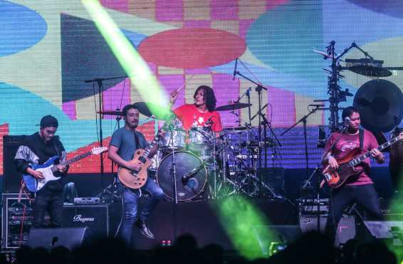 Filoxera es un grupo que ejecuta música en inglés y español en las que fusiona el rock, pop, R&B y bossa nova, entre otros géneros. (Foto Prensa Libre: Keneth Cruz)

