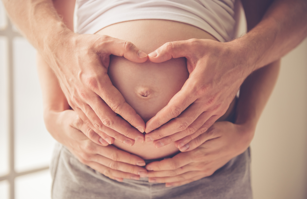 El embarazo es una decisión que no se toma a la ligera, debido a las responsabilidades que implica. (Foto Prensa Libre: Shutterstock)