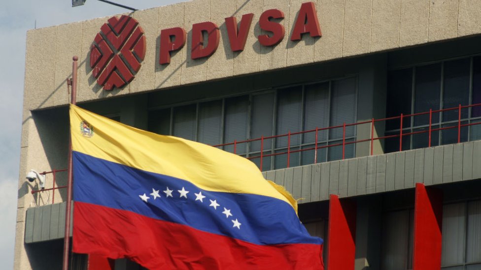 La estatal petrolera venezolana Pdvsa ha visto caer su producción de forma persistente en los últimos tres años. (Foto Prensa Libre: Getty Images)