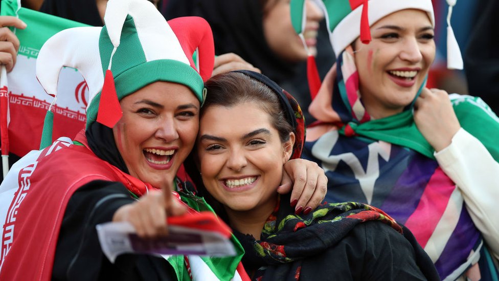 Desde 1979, las mujeres iraníes no tenían permitido asistir a partidos donde jugaran hombres. (Foto Prensa Libre: Getty Images)