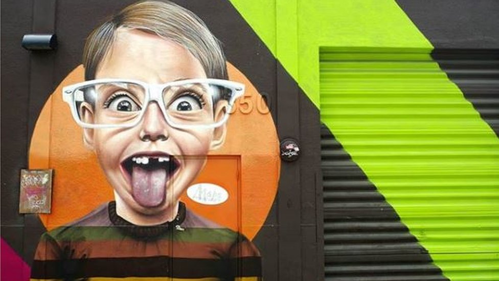 Una fachada pintada en Wynwood Walls, Miami. (Foto Prensa Libre: Bettina Chiarini)