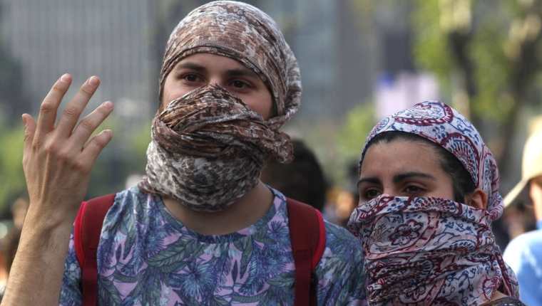 Muchos jóvenes chilenos han participado activamente en las protestas.