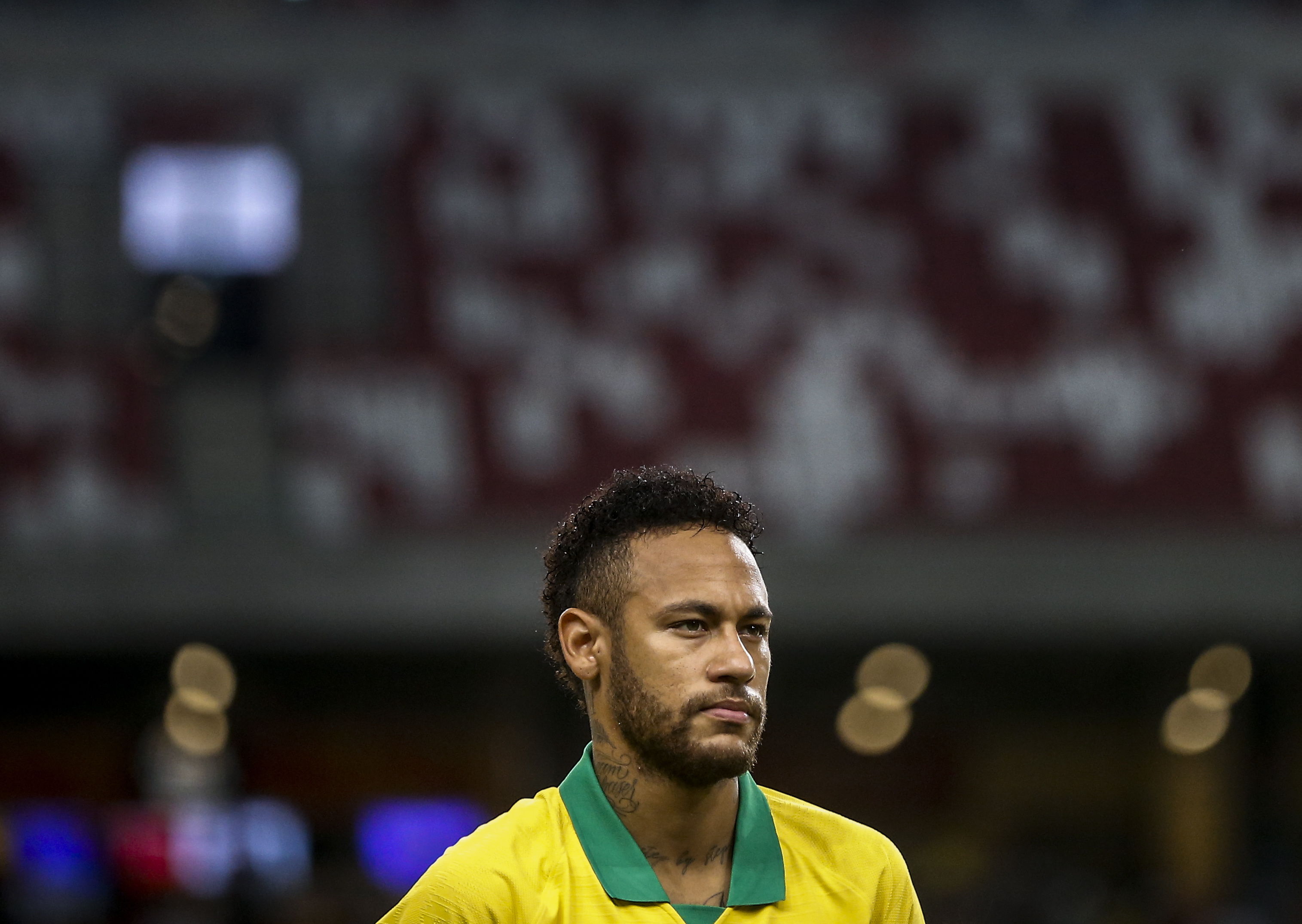 Una lesión vuelve a dejar fuera a Neymar de la Selección de Brasil. (Foto Prensa Libre: EFE)