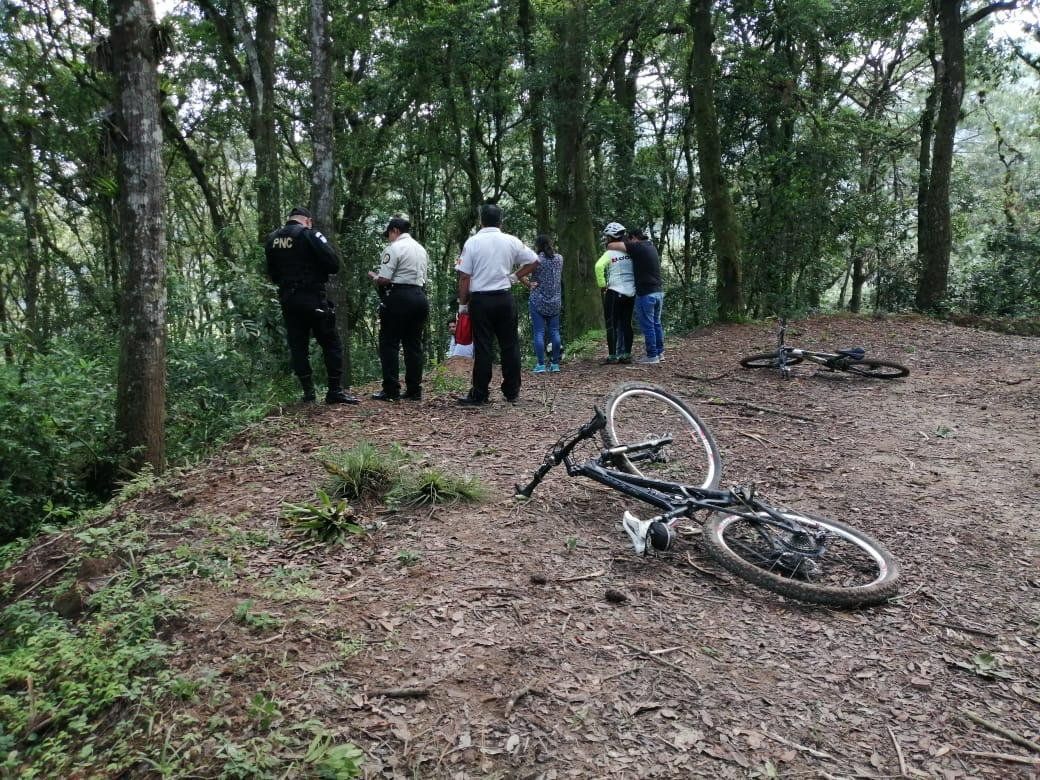 El hecho sucedió dentro de una finca privada en zona 16, colindante con Santa Rosalía. (Foto Prensa Libre: Noticias z16)